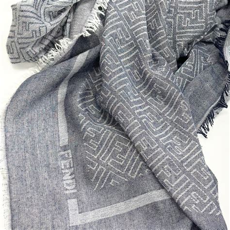 scialle fendi donna